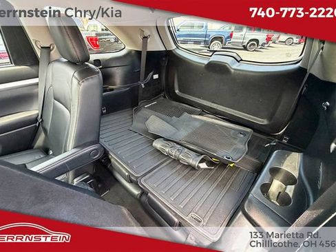 Used 2018 Toyota Highlander XLE FWD image 19