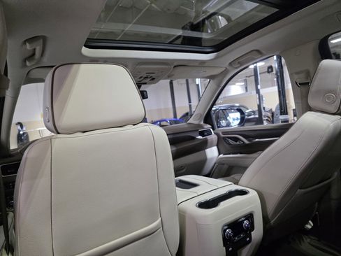 Used 2023 GMC Yukon Denali w/ Max Trailering Package image 16