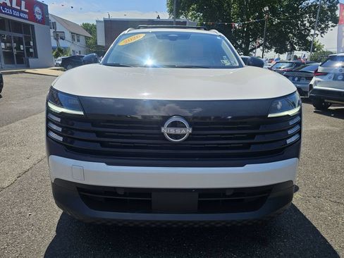 Used 2026 Nissan Kicks SV w/ SV Premium Package AWD/4WD image 2