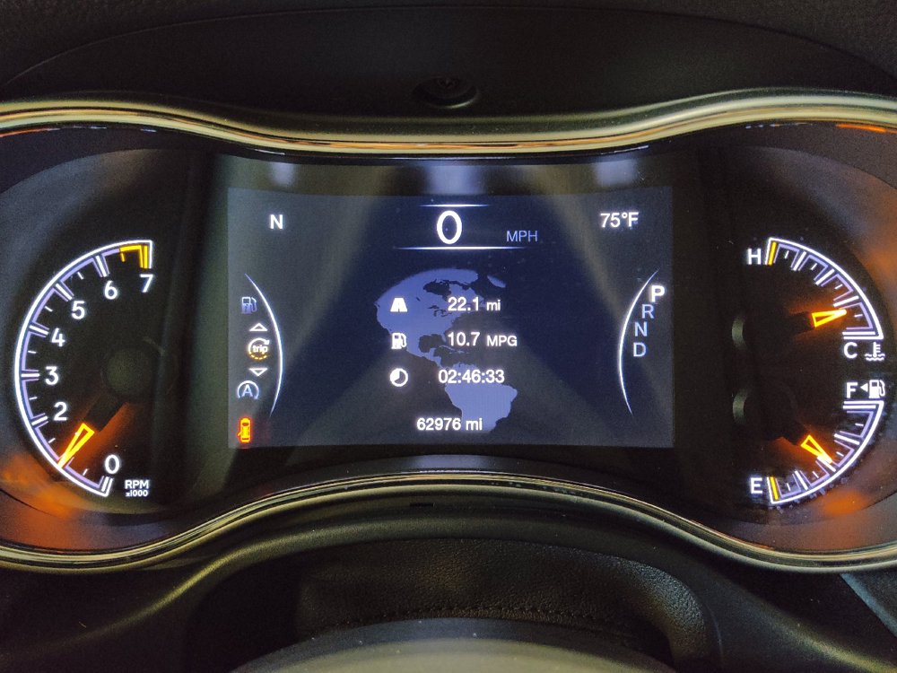 Used 2018 Jeep Grand Cherokee Laredo RWD image 23
