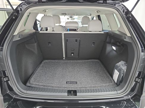 New 2026 Volkswagen Taos SE AWD/4WD image 12