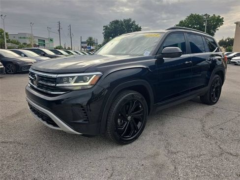 Used 2023 Volkswagen Atlas SE w/ Black Wheel Package FWD image 8