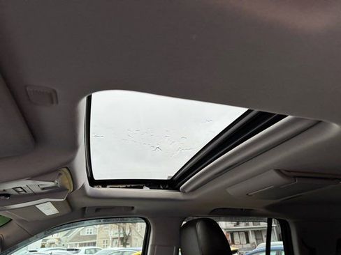 Used 2016 Cadillac Escalade Luxury image 13