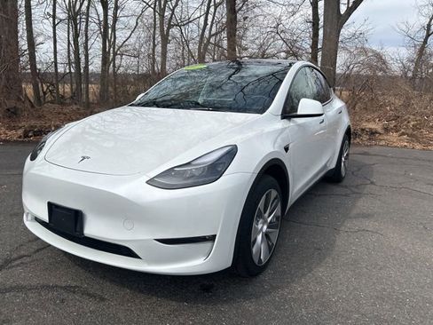 Used 2023 Tesla Model Y Long Range AWD/4WD image 9