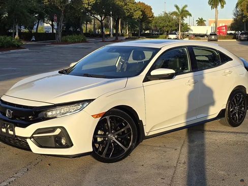 Used 2021 Honda Civic Sport Touring image 2