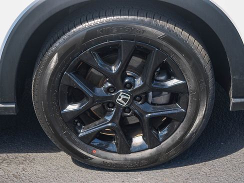 Used 2024 Honda HR-V Sport image 12