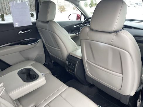 Used 2019 Cadillac XT4 Luxury w/ Cold Weather Package image 38