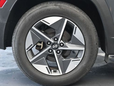 Used 2025 Hyundai Tucson SEL FWD image 9