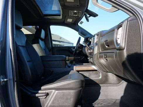 Used 2021 Chevrolet Silverado 1500 LT Trail Boss w/ Convenience Package II image 33