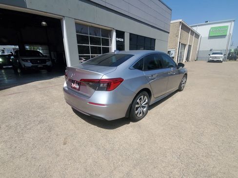 Used 2023 Honda Civic LX image 6