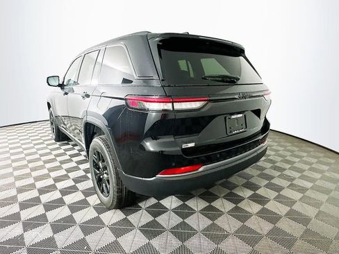 New 2026 Jeep Grand Cherokee Altitude AWD/4WD image 7
