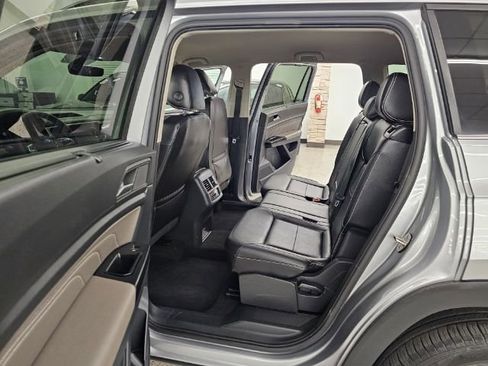 Used 2021 Volkswagen Atlas SE image 31