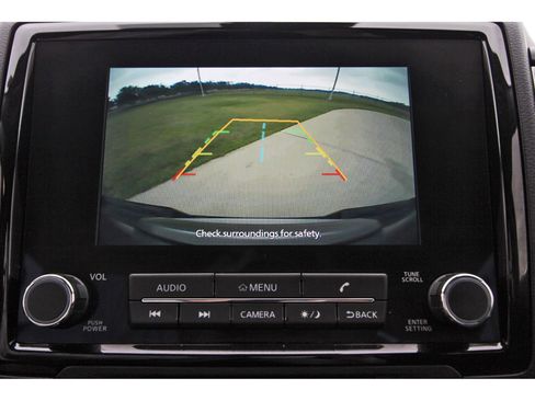 Used 2024 Nissan Frontier SV w/ Technology Package RWD image 24