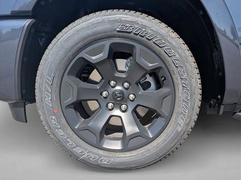 New 2026 RAM 1500 Big Horn AWD/4WD image 10