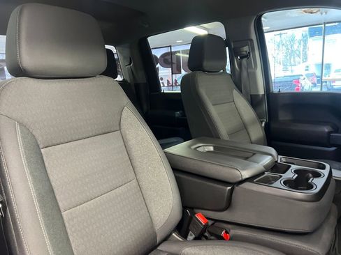 Used 2024 Chevrolet Silverado 2500 Custom w/ Custom Value Package image 39