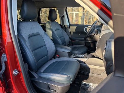 Used 2024 Ford Bronco Sport Outer Banks image 9