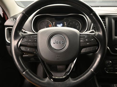 Used 2020 Jeep Cherokee Latitude Plus FWD image 13