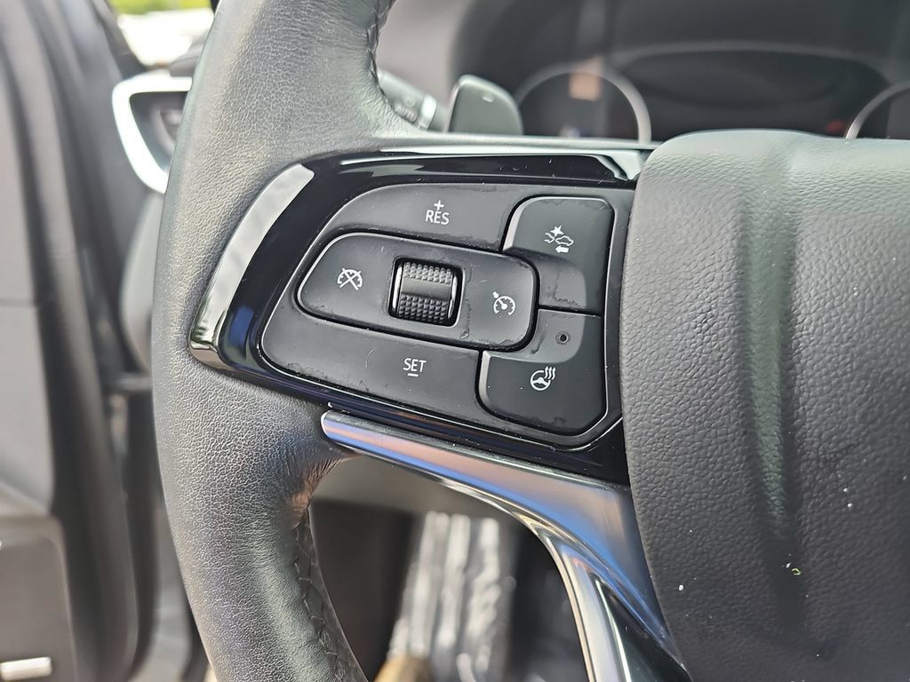 Used 2023 Buick Enclave Avenir w/ Avenir Technology Package AWD/4WD image 23