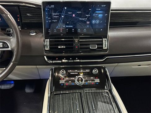 Used 2022 Lincoln Navigator L Black Label image 23