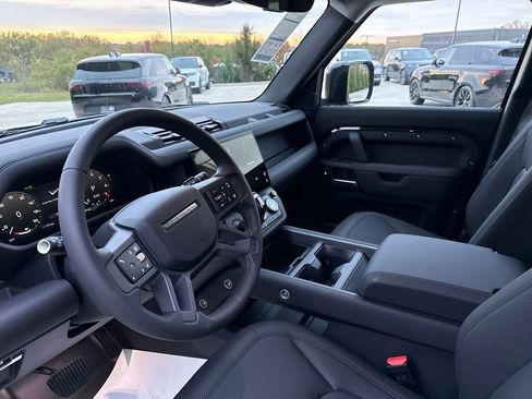 New 2026 Land Rover Defender 110 S image 12