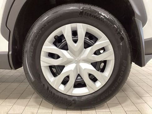 Used 2023 Toyota Corolla Cross L AWD/4WD image 22
