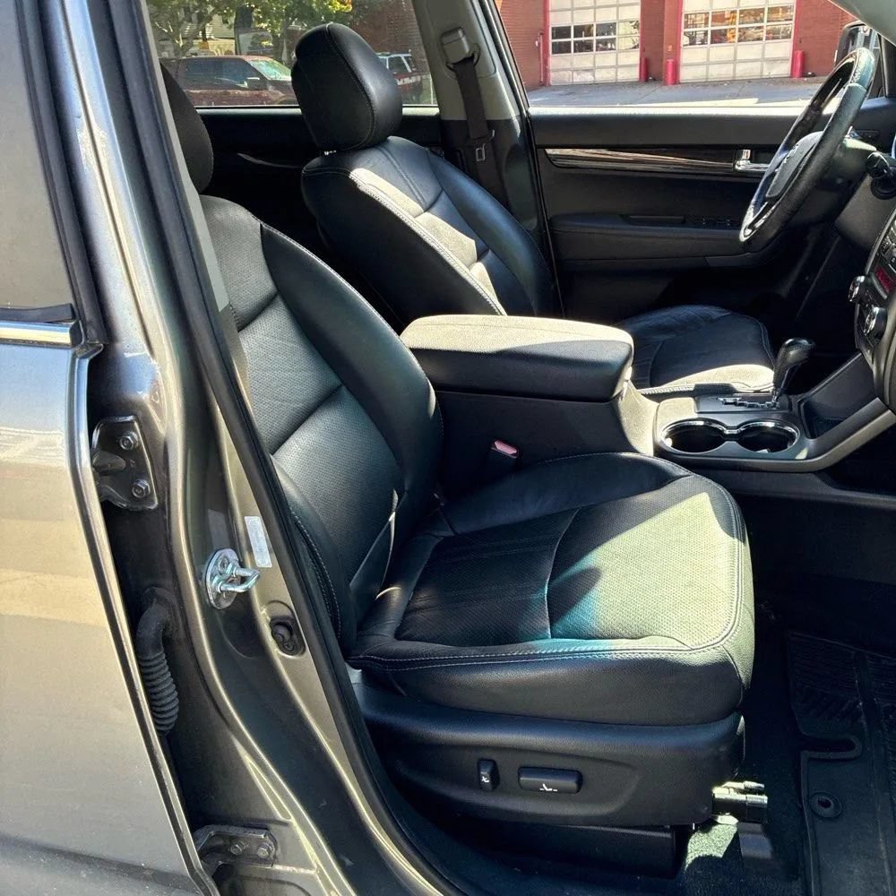 Used 2012 Kia Sorento SX w/ SX Premium Pkg AWD/4WD image 23