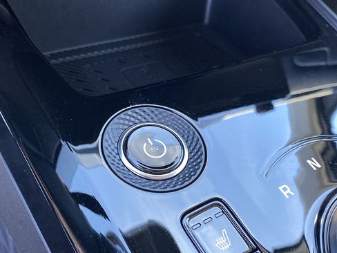 New 2026 Kia Niro Wave FWD image 17