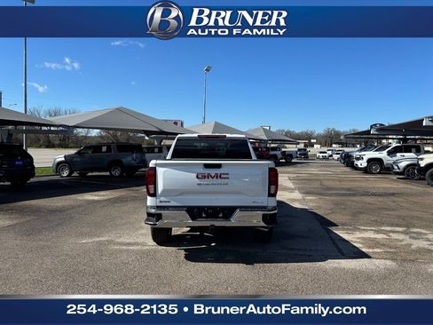 New 2026 GMC Sierra 1500 SLE image 6