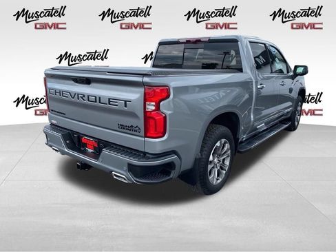 Used 2023 Chevrolet Silverado 1500 High Country w/ Technology Package AWD/4WD image 8