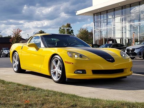 Used 2008 Chevrolet Corvette Coupe w/ Preferred Equipment Group image 3