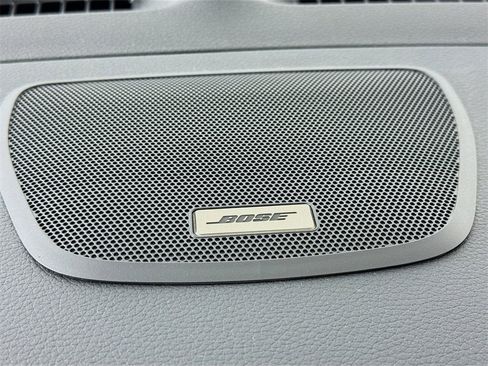 Used 2018 Nissan Rogue SL image 12