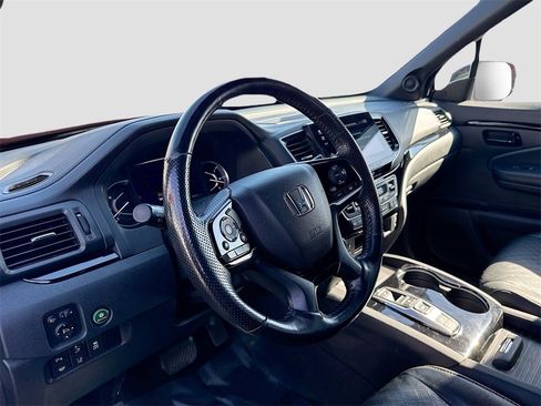 Used 2023 Honda Passport Elite image 9