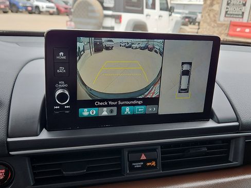 Used 2025 Honda Pilot Elite image 18