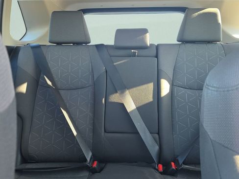 Used 2020 Toyota RAV4 XLE FWD image 10