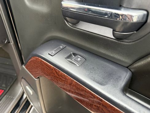 Used 2017 GMC Sierra 1500 SLT image 28