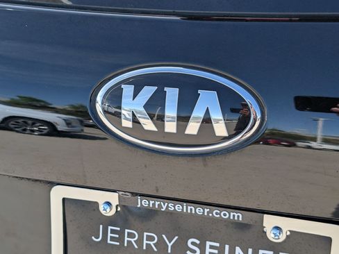 Used 2020 Kia Sorento S AWD/4WD image 13