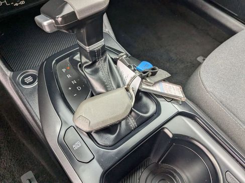 Used 2025 Kia K4 LXS image 30