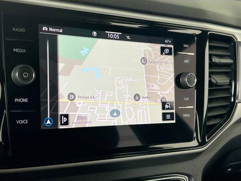 Used 2023 Volkswagen Atlas Cross Sport SEL R-Line image 13