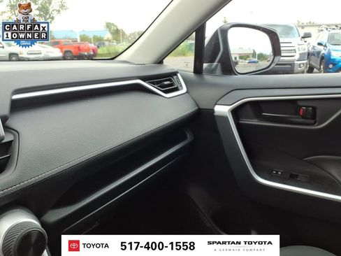 Used 2025 Toyota RAV4 LE AWD/4WD image 21