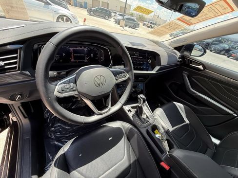 Used 2024 Volkswagen Jetta SEL FWD image 12