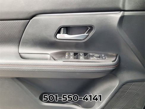 Used 2025 Nissan Kicks SR w/ SR Premium Package image 31