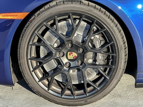 Certified 2024 Porsche 911 Carrera GTS image 25