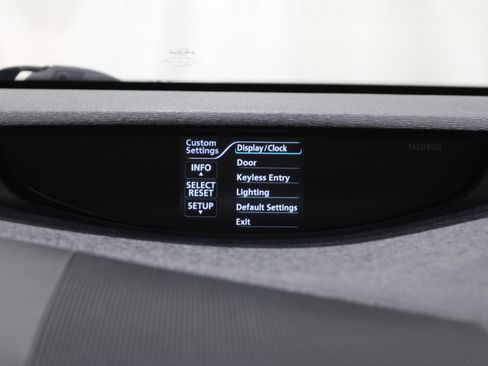 Used 2015 Toyota Venza XLE w/ XLE Premium Package image 17