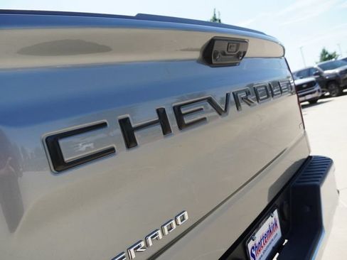 Used 2024 Chevrolet Silverado 1500 LT AWD/4WD image 12