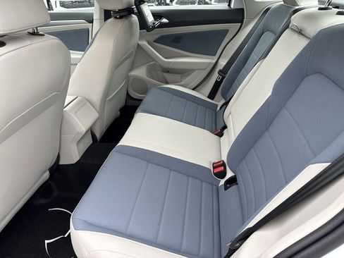 New 2026 Volkswagen Jetta SE FWD image 28