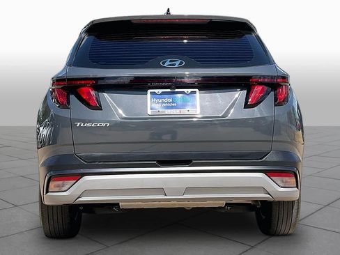 Used 2025 Hyundai Tucson SE FWD image 5