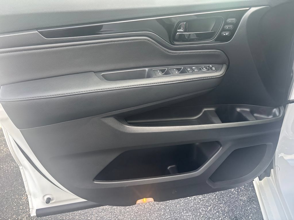 New 2026 Honda Odyssey Elite image 12
