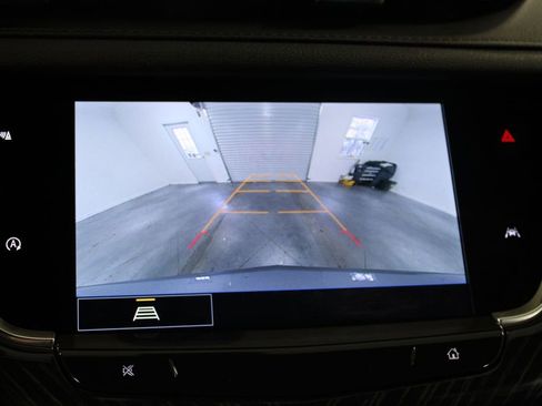 Used 2025 Cadillac XT6 Premium Luxury image 56