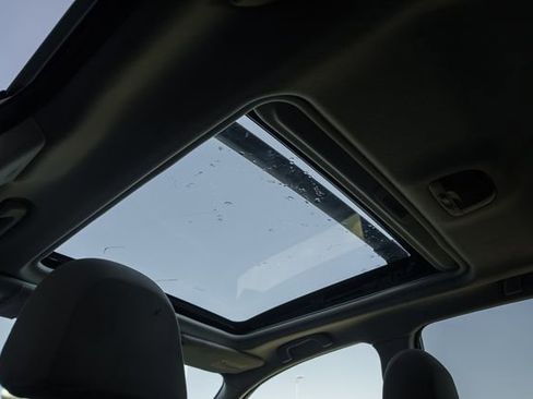 Used 2016 Subaru Forester 2.5i Premium w/ All-Weather Package image 35