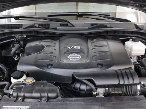 Used 2023 Nissan Armada SL w/ Captain's Chairs Package image 36